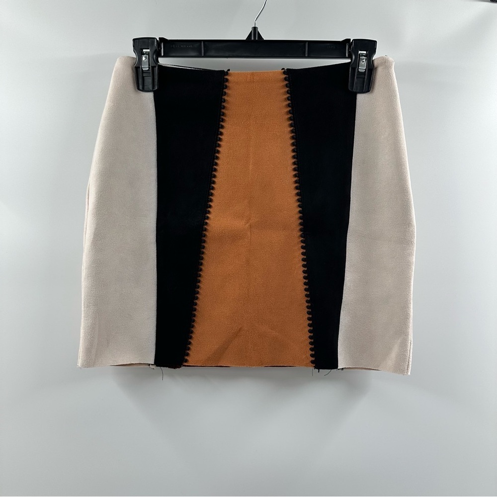 Mod On The Trend Faux Suede Colorblock Mini Skirt – Size Medium
